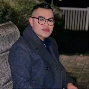 Meet your Posher, Dangelo